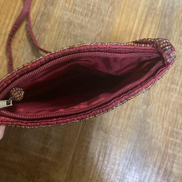 Vintage boho beaded maroon crossbody purse - Picture 2 of 5